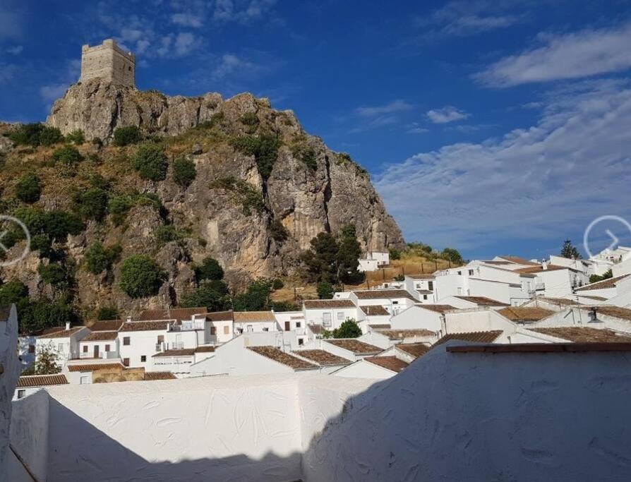 Entre Vistas Pensionat Zahara De La Sierra Exteriör bild